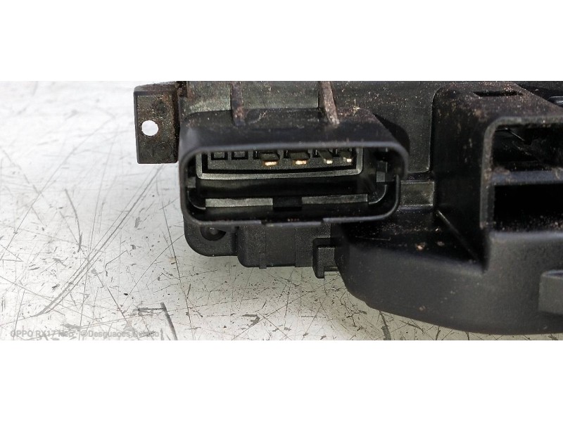 Recambio de motor cierre centralizado delantero derecho para hyundai i30 classic referencia OEM IAM   