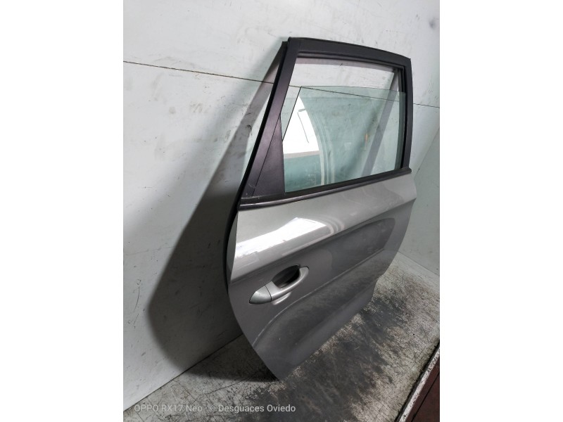Recambio de puerta trasera derecha para kia carens ( ) business referencia OEM IAM   5P