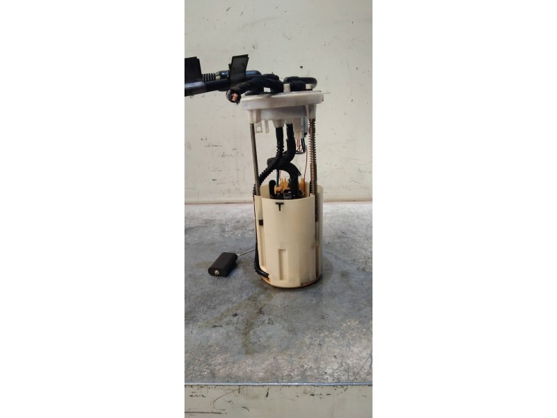 Recambio de bomba combustible para iveco daily furgón fg h2 33 s ... v batalla 3520 referencia OEM IAM 69503676 580203045 