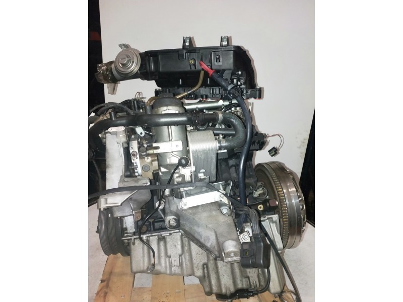 Recambio de despiece motor para bmw serie 1 berlina (e81/e87) 118d referencia OEM IAM 204D4 84555899 