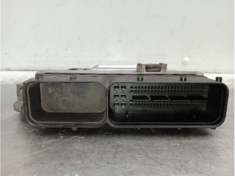 Recambio de centralita motor uce para kia cee´d 1.6 cat referencia OEM IAM 0261201324 13740467 1039S21590