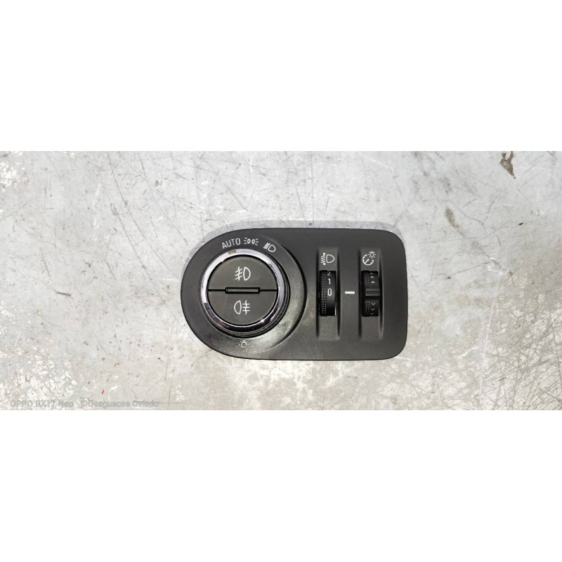 Recambio de mando luces para opel zafira (c) 1.6 16v cdti dpf referencia OEM IAM 39050757  INTERRUPTOR