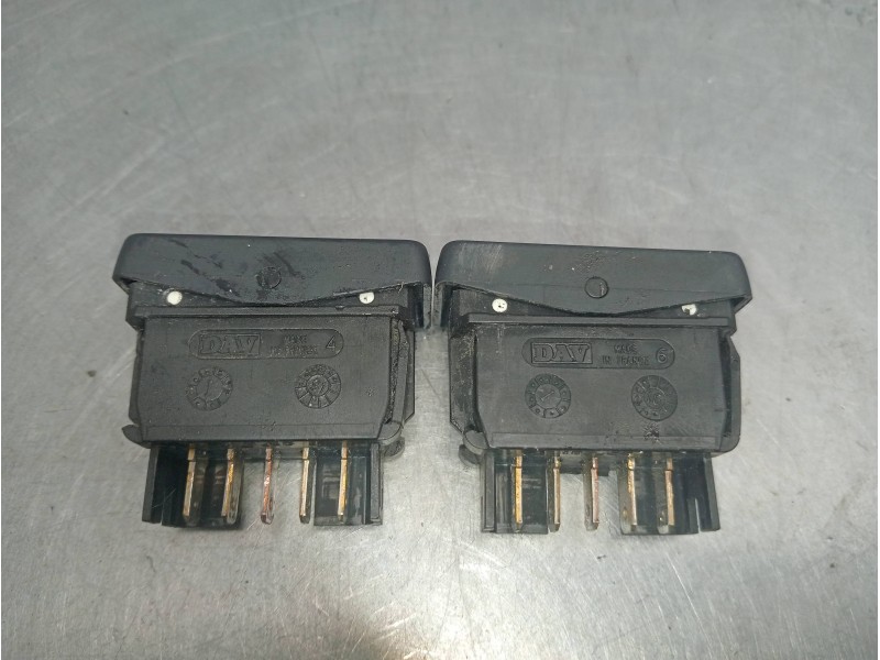 Recambio de mando elevalunas delantero izquierdo para citroën ax 11 tre referencia OEM IAM   5P