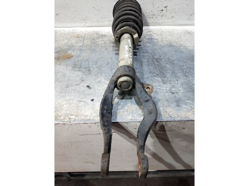 Recambio de amortiguador delantero izquierdo para mitsubishi galant berlina (ea0) 2500 v6 24v referencia OEM IAM   