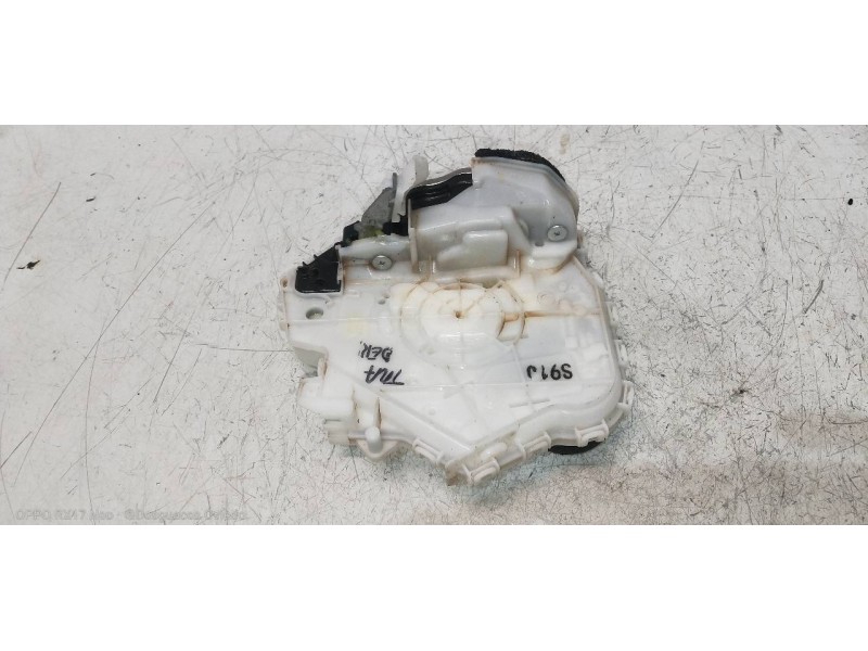 Recambio de motor cierre centralizado trasero derecho para mazda 3 berlina (bp) evolution referencia OEM IAM   4P