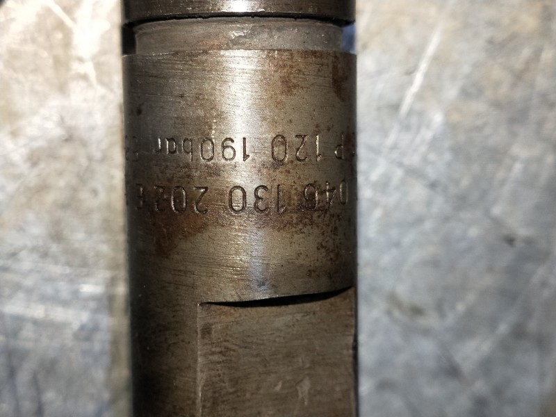 Recambio de inyector para volkswagen lt caja cerrada / combi (mod. 1997) 2.5 tdi referencia OEM IAM 046130202E KBEL58P120 