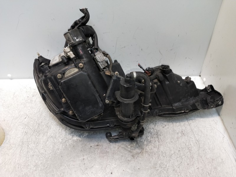 Recambio de faro izquierdo para lexus gs300 (jzs160) básico referencia OEM IAM 8596730031 3900077333 XENON