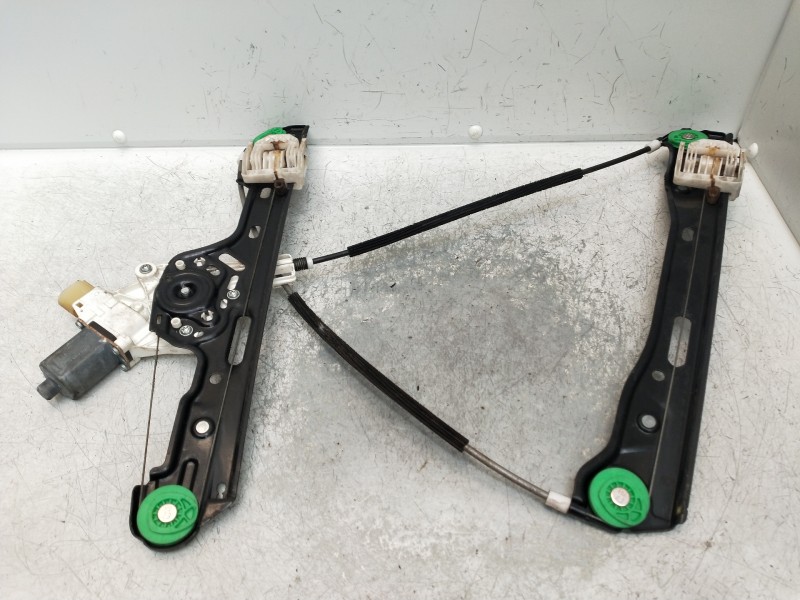 Recambio de elevalunas delantero izquierdo para bmw serie 1 berlina (e81/e87) 118d referencia OEM IAM   5P