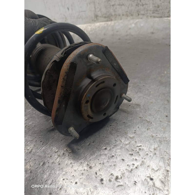 Recambio de amortiguador delantero derecho para toyota avensis berlina (t25) 1.8 sol sedán (4-ptas.) referencia OEM IAM   