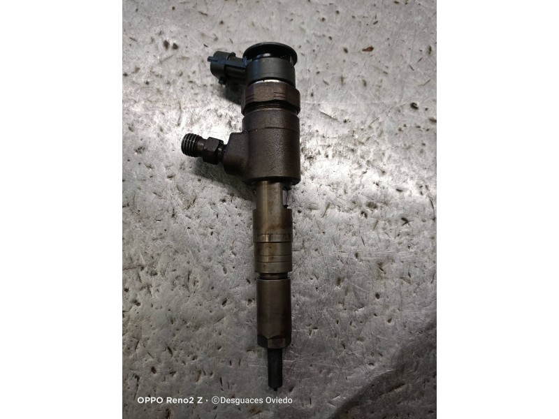 Recambio de inyector para peugeot 207 urban referencia OEM IAM 0445110252  BOSCH