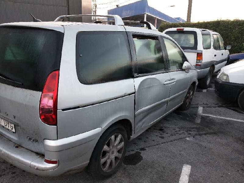 peugeot 807 del año 2006