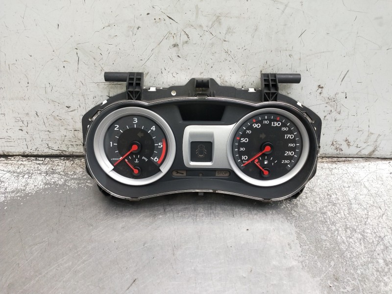 Recambio de cuadro instrumentos para renault clio iii confort dynamique referencia OEM IAM 8200305020F  