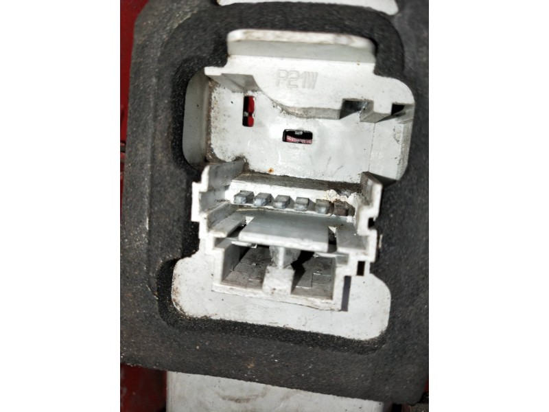 Recambio de piloto trasero derecho para renault clio ii fase ii (b/cb0) authentique referencia OEM IAM   