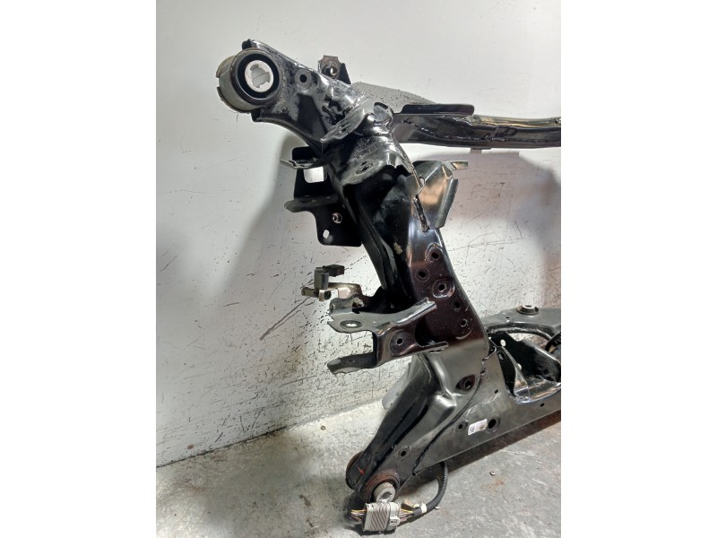 Recambio de puente trasero para tesla model 3 referencia OEM IAM 104457599E AMA20005B945430 LA CUNA