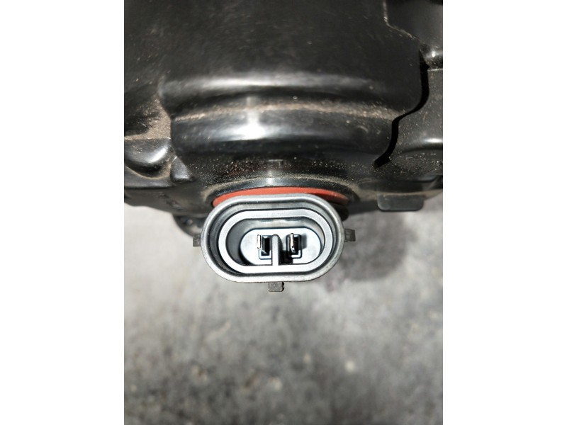 Recambio de faro antiniebla izquierdo para bmw serie 1 berlina (e81/e87) 118d referencia OEM IAM   