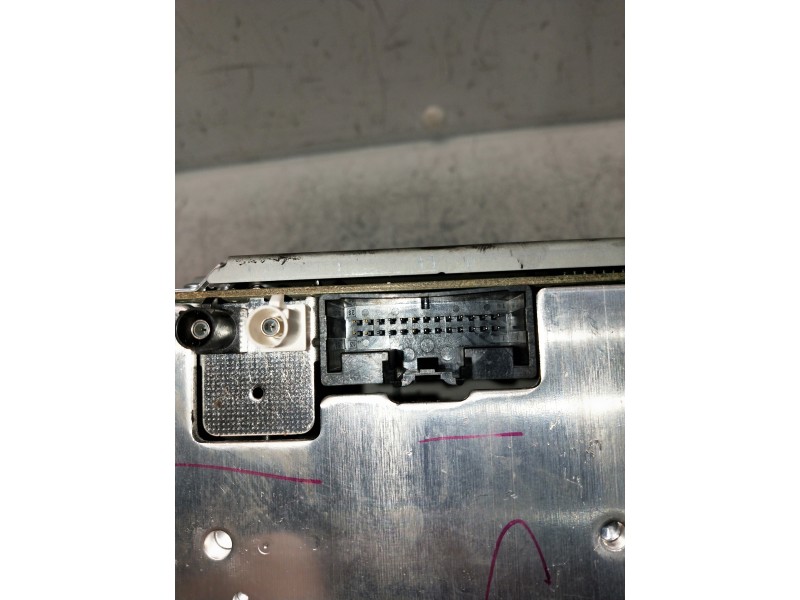 Recambio de sistema audio / radio cd para ford focus lim. (cb8) ambiente referencia OEM IAM BM5T18C815GN  