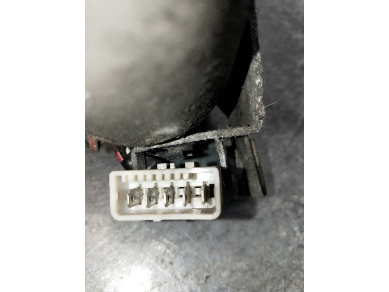 Recambio de motor limpia delantero para peugeot 205 berlina 1.8 d referencia OEM IAM   