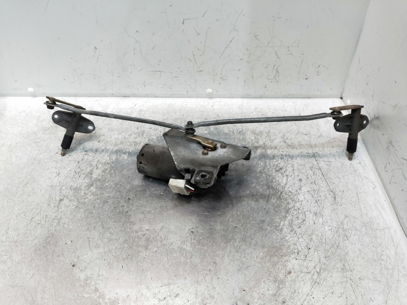 Recambio de motor limpia delantero para peugeot 205 berlina 1.8 d referencia OEM IAM   