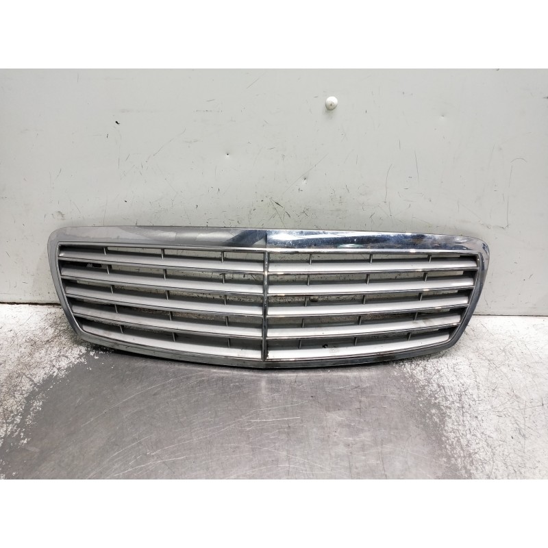 Recambio de rejilla delantera para mercedes-benz clase e (w211) familiar 500 t 4-matic (211.283) referencia OEM IAM   