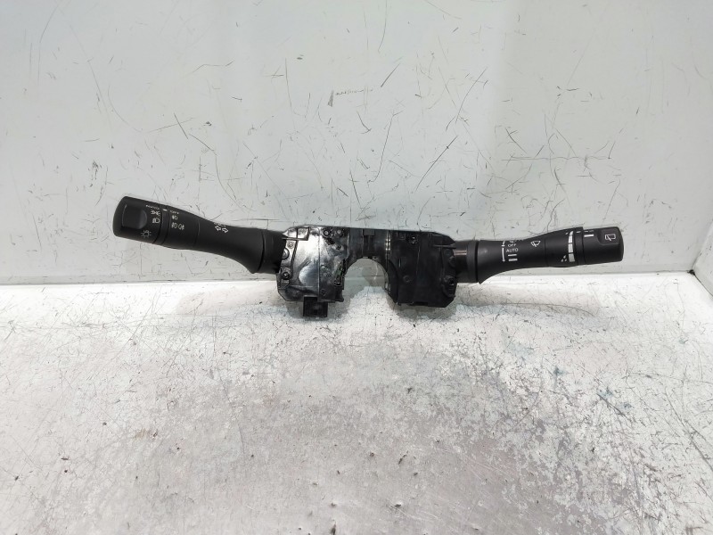 Recambio de mando luces para nissan leaf referencia OEM IAM   