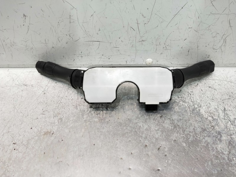 Recambio de mando luces para nissan leaf referencia OEM IAM   