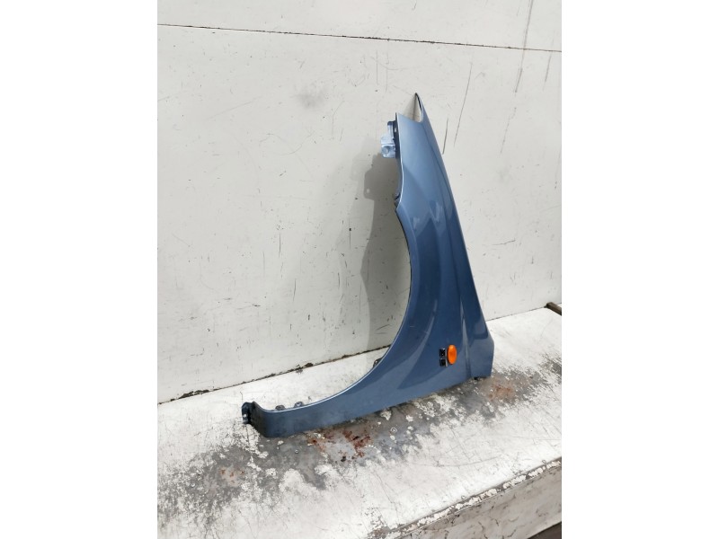 Recambio de aleta delantera izquierda para daewoo kalos referencia OEM IAM   