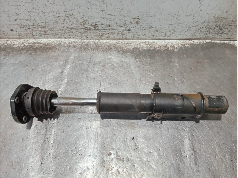 Recambio de amortiguador delantero derecho para volkswagen crafter combi (2e) referencia OEM IAM A9063207530  