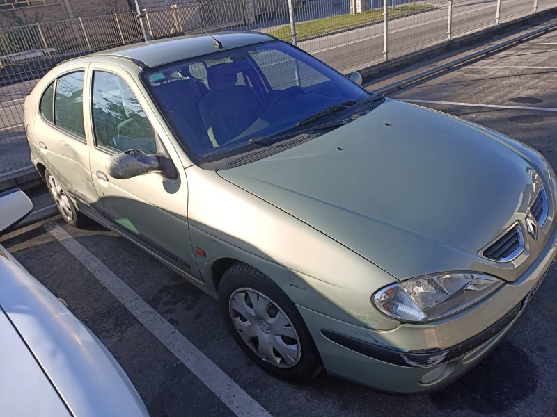 renault megane i fase 2 berlina (ba0) del año 2001