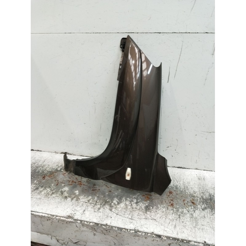 Recambio de aleta delantera izquierda para kia sportage ii (je_, km_) 2.0 crdi referencia OEM IAM   