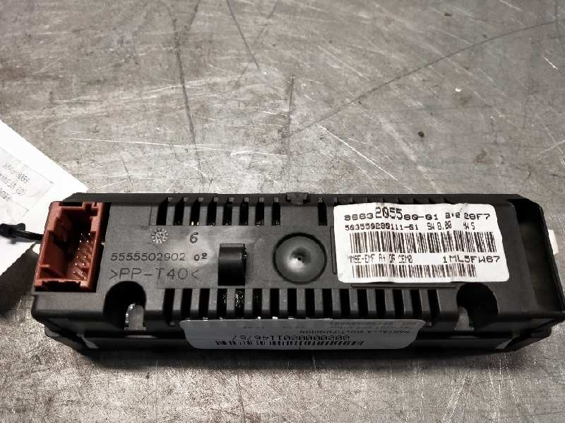Recambio de pantalla multifuncion para peugeot 207 urban referencia OEM IAM 966320558001  