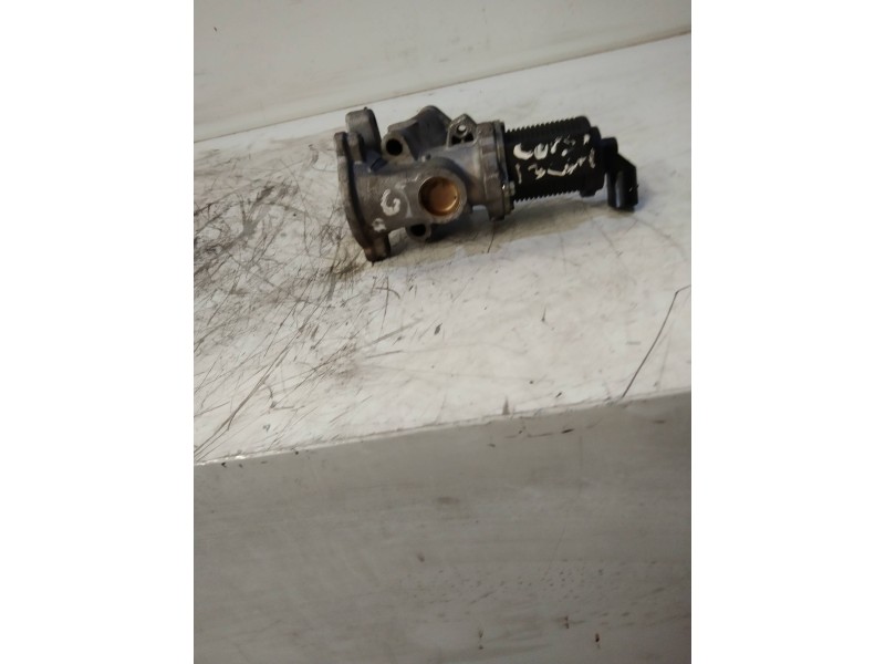 Recambio de valvula egr para opel corsa d cosmo referencia OEM IAM 700020250  
