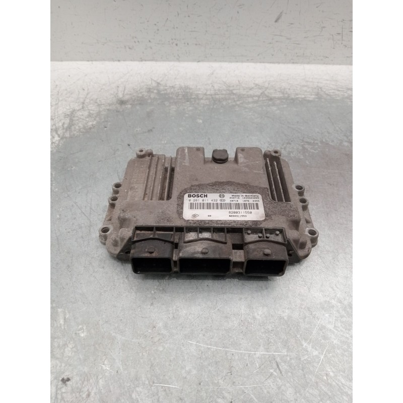 Recambio de centralita motor uce para opel movano a furgoneta (x70) 2.5 dti (fd) referencia OEM IAM 0281011432 8200311550 