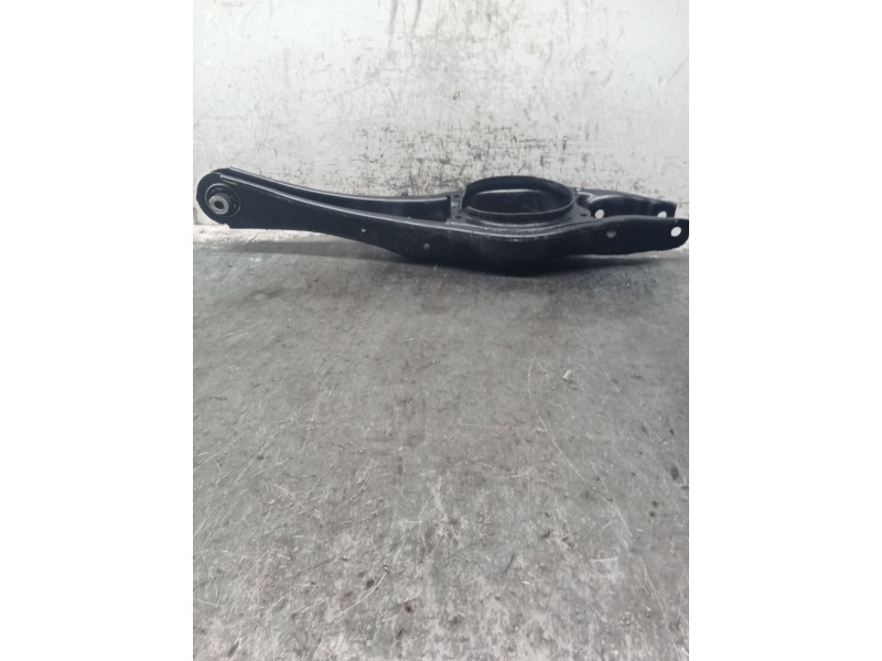 Recambio de brazo suspension inferior trasero izquierdo para volkswagen touran (5t1) 1.6 tdi referencia OEM IAM   