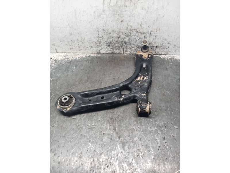 Recambio de brazo suspension inferior delantero izquierdo para volkswagen touran (5t1) 1.6 tdi referencia OEM IAM   