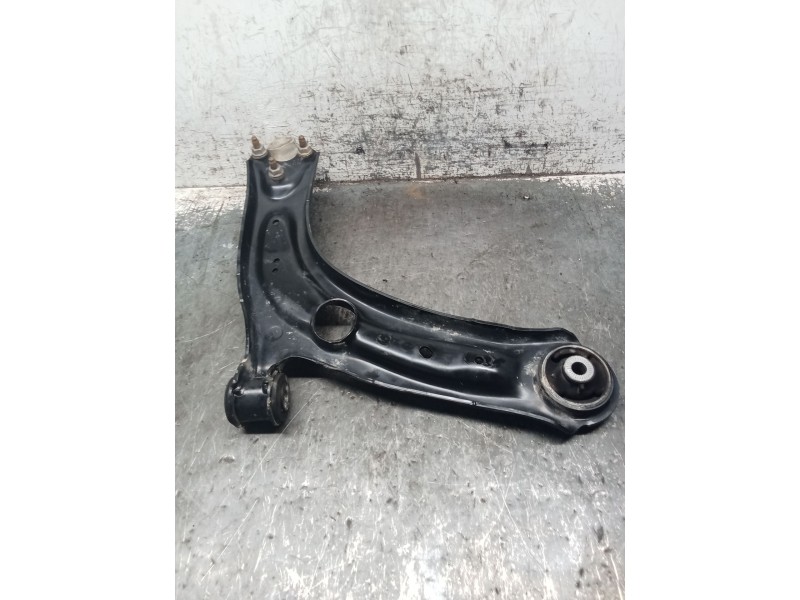 Recambio de brazo suspension inferior delantero izquierdo para volkswagen touran (5t1) 1.6 tdi referencia OEM IAM   