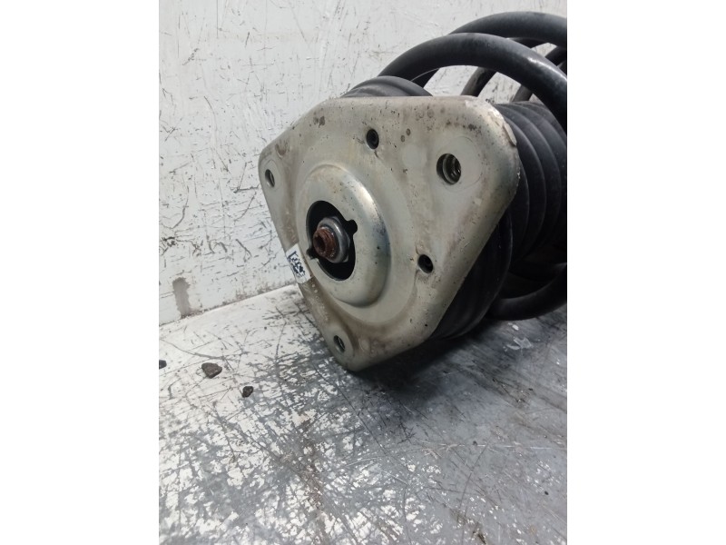 Recambio de amortiguador delantero izquierdo para peugeot 308 sw ii (lc_, lj_, lr_, lx_, l4_) 1.5 bluehdi 130 referencia OEM IAM