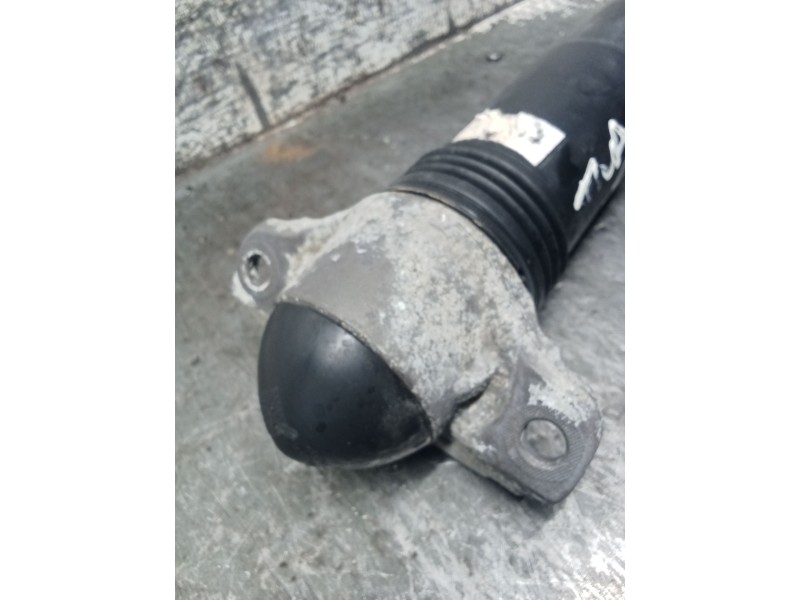 Recambio de amortiguador trasero derecho para volkswagen touran (5t1) 1.6 tdi referencia OEM IAM 5QA512011AQ  