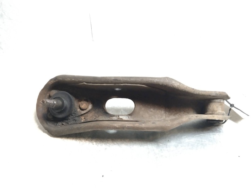Recambio de brazo suspension inferior delantero derecho para renault 18 gtd referencia OEM IAM   