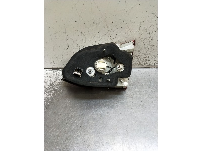 Recambio de piloto trasero izquierdo interior para peugeot 308 sw ii (lc_, lj_, lr_, lx_, l4_) 1.5 bluehdi 130 referencia OEM IA