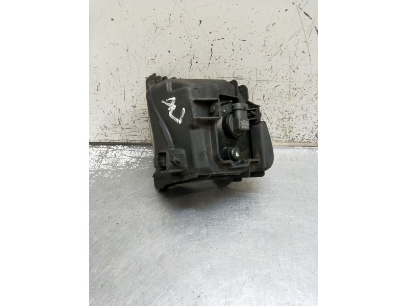 Recambio de faro antiniebla izquierdo para kia sportage ii (je_, km_) 2.0 crdi referencia OEM IAM   