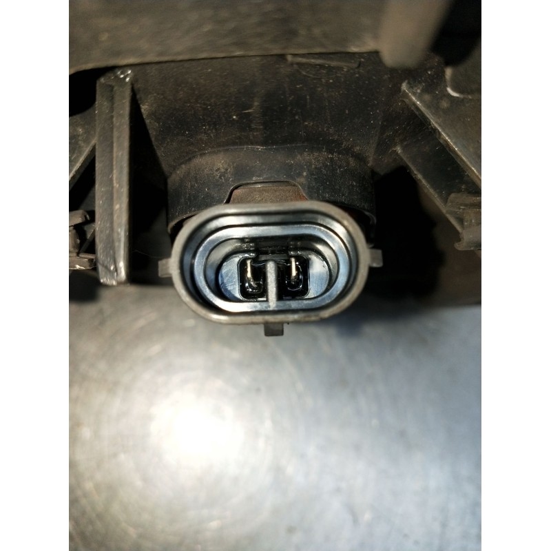 Recambio de faro antiniebla izquierdo para kia sportage ii (je_, km_) 2.0 crdi referencia OEM IAM   