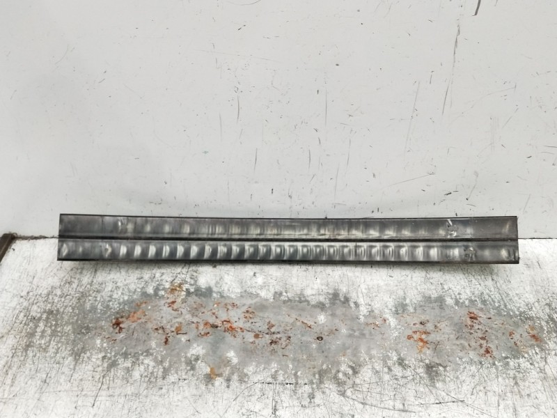 Recambio de refuerzo paragolpes trasero para nissan leaf (ze1) electric referencia OEM IAM   