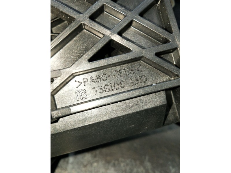 Recambio de pomo palanca cambio para nissan leaf (ze1) electric referencia OEM IAM 75G106  