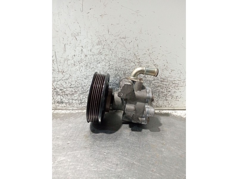 Recambio de bomba direccion para volkswagen polo (6n2) 1.4 referencia OEM IAM 6N0422154  