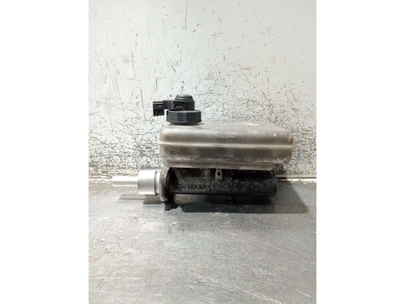 Recambio de bomba freno para iveco daily v furgoneta 29s13, 29l13, 35c13, 35s13, 40c13, 40s13 referencia OEM IAM 21027999  