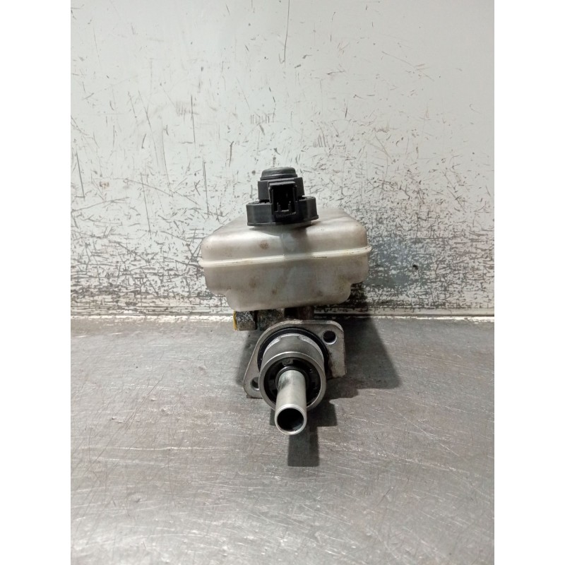 Recambio de bomba freno para iveco daily v furgoneta 29s13, 29l13, 35c13, 35s13, 40c13, 40s13 referencia OEM IAM 21027999  