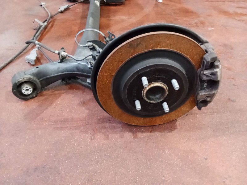 Recambio de puente trasero para toyota yaris live referencia OEM IAM  DISCO 