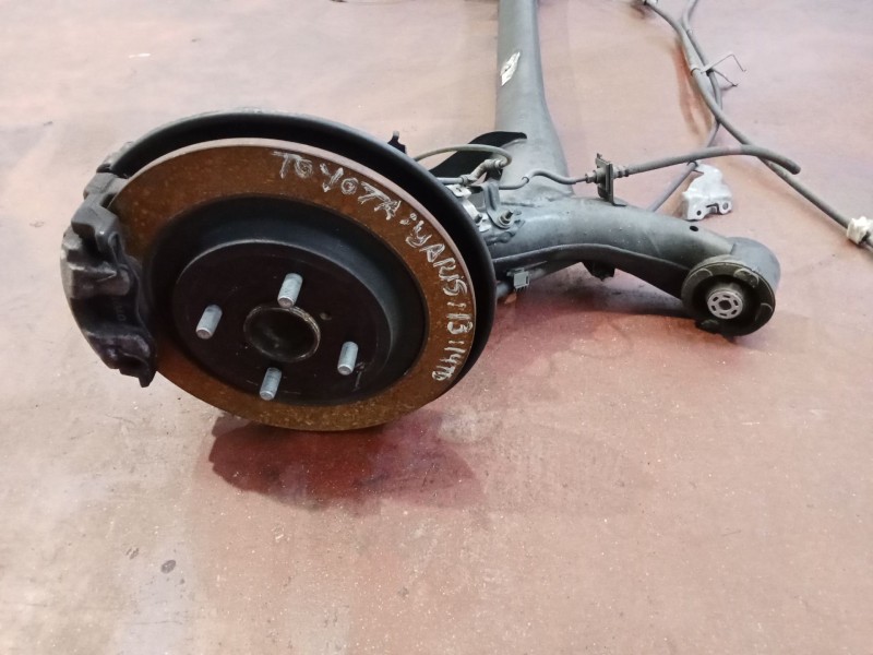 Recambio de puente trasero para toyota yaris live referencia OEM IAM  DISCO 