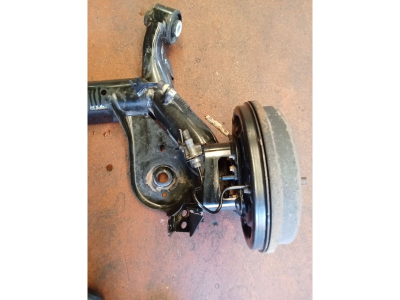 Recambio de puente trasero para ford transit courier b460 monospace 1.5 tdci referencia OEM IAM   TAMBOR/ABS