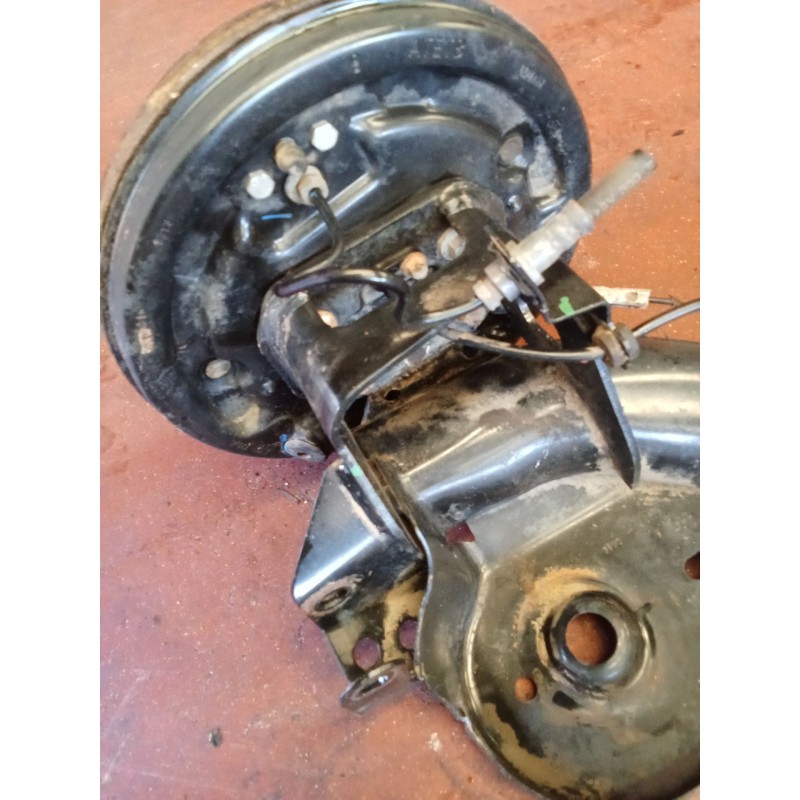 Recambio de puente trasero para ford transit courier b460 monospace 1.5 tdci referencia OEM IAM   TAMBOR/ABS
